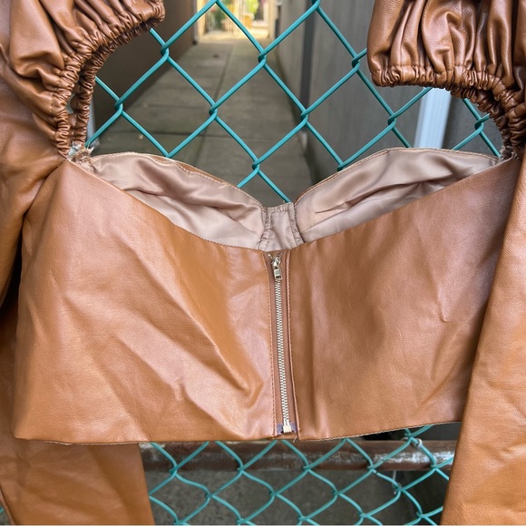 Camel Vegan Faux Leather Cropped Top M - Picture 13 of 14